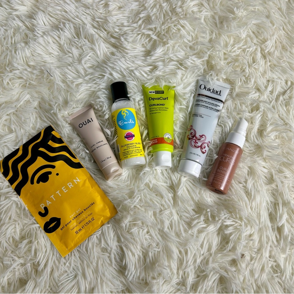 Curly hair bundle!
